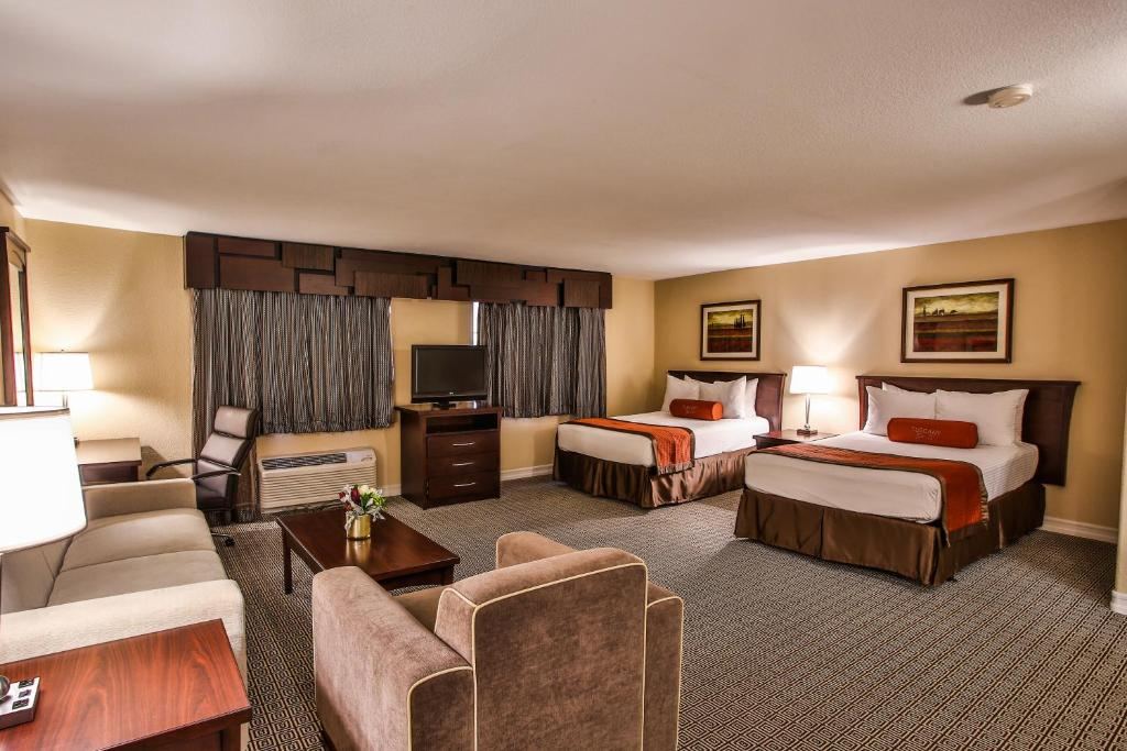 Hotel & Casino - Red Hawk Resort Review